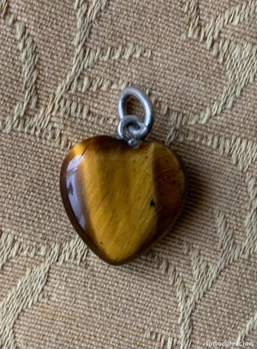 Joyeria: COLGANTE CORAZ&Oacute;N OJO DE TIGRE Y PLATA - Foto 1
