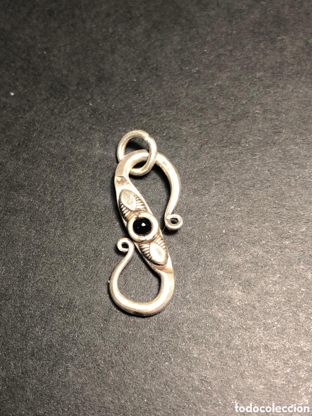 Joyeria: ANTIGUO COLLAR DE PLATA CON PIEDRA NEGRA - Foto 1
