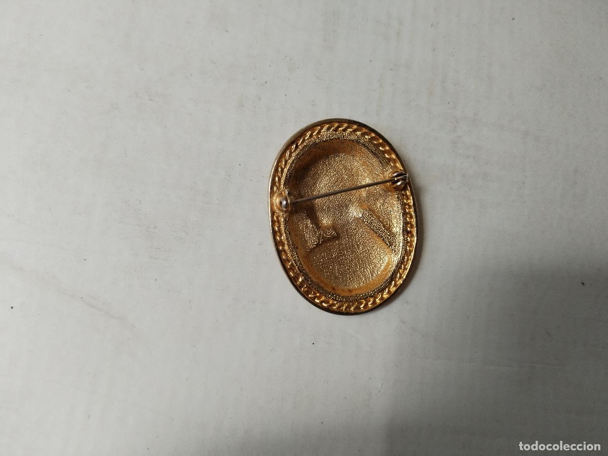 Joyeria: camafeo broche de metal ba&ntilde;ado en oro - Foto 3