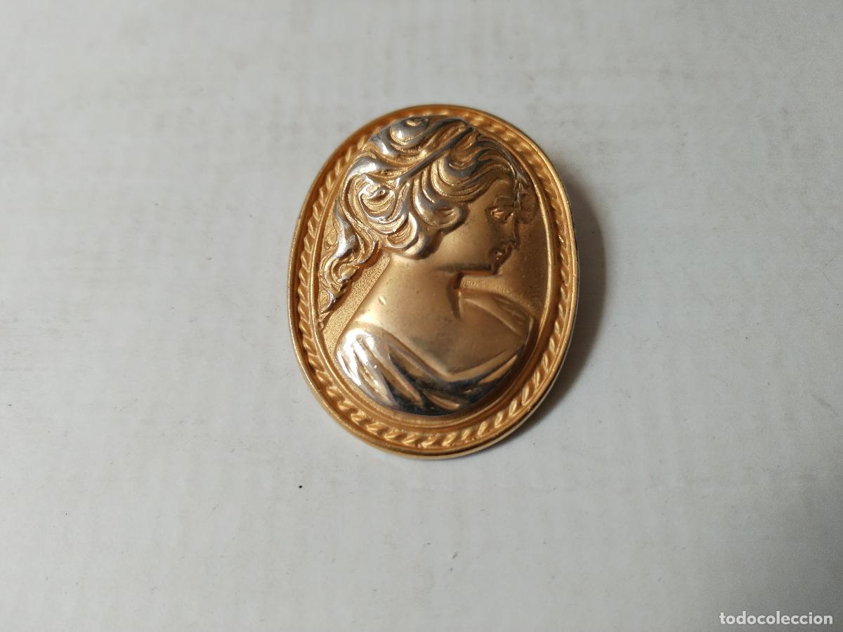 Joyeria: camafeo broche de metal ba&ntilde;ado en oro - Foto 1