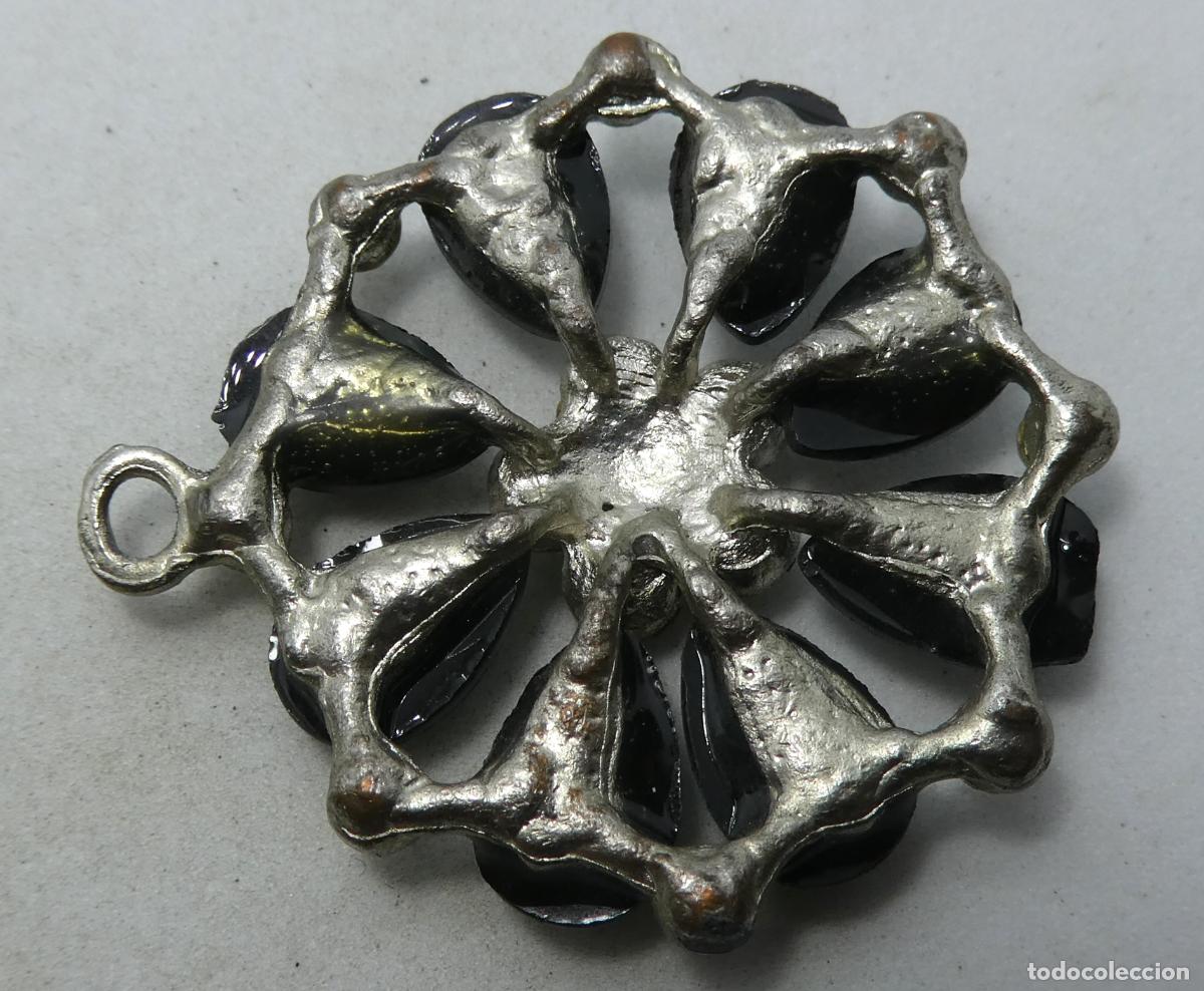Joyeria: Antiguo colgante con adornos - Foto 3