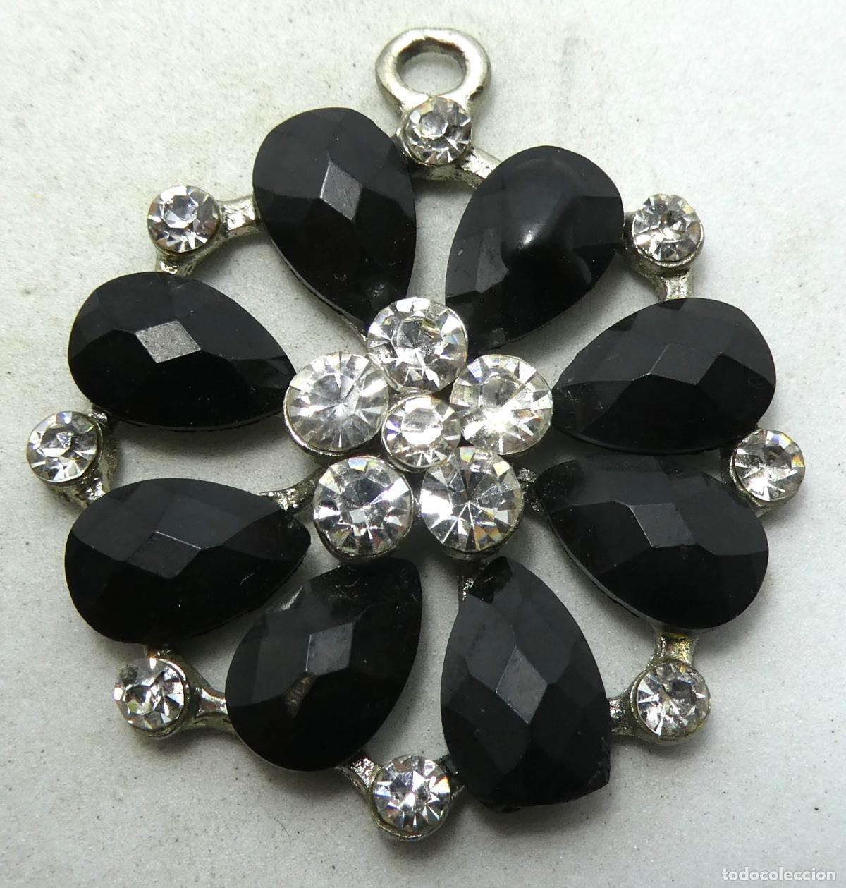 Joyeria: Antiguo colgante con adornos - Foto 1