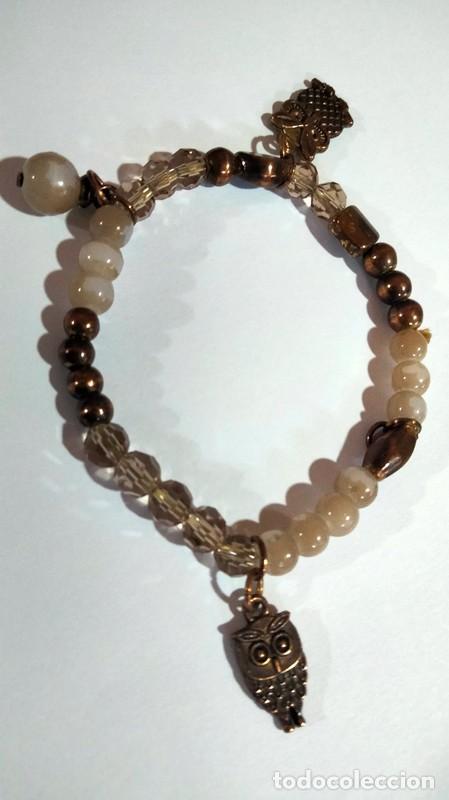 Joyeria: pulsera de cuentas con dijes - Foto 1