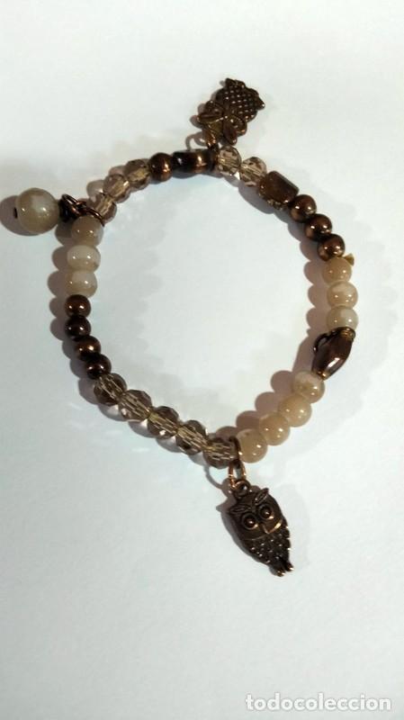 Joyeria: pulsera de cuentas con dijes - Foto 2