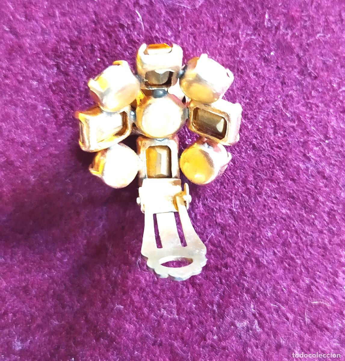 Joyeria: PENDIENTES DE BISUTER&Iacute;A FORMA DE FLOR, CON FALTA - Foto 3
