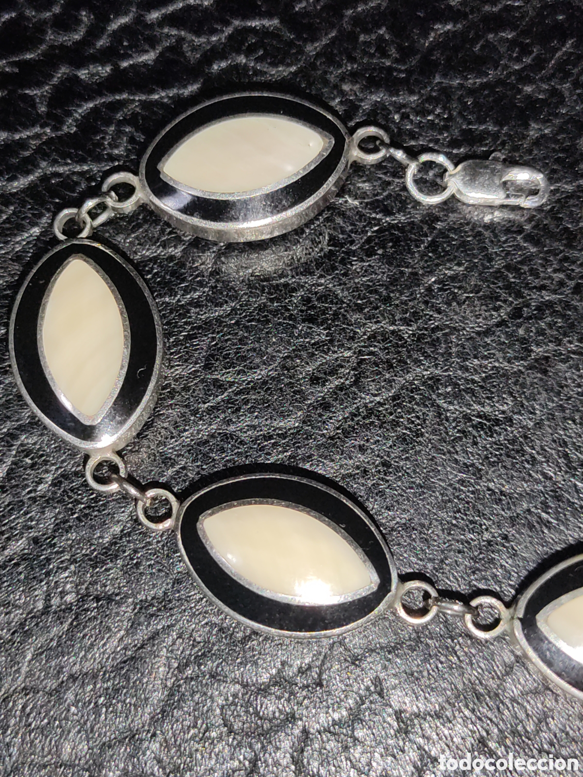 Joyeria: Pulsera plateada con incrustaciones de n&aacute;car.Vintage. - Foto 3