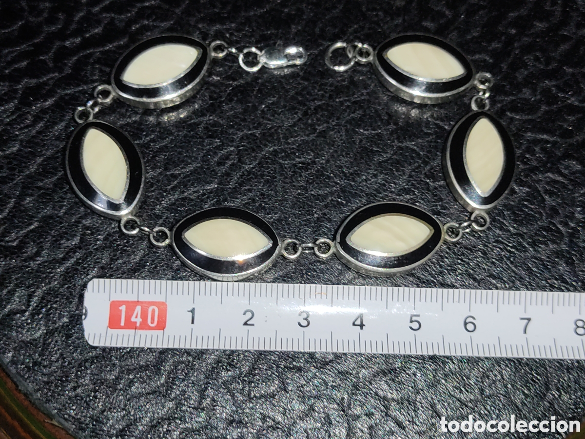Joyeria: Pulsera plateada con incrustaciones de n&aacute;car.Vintage. - Foto 1