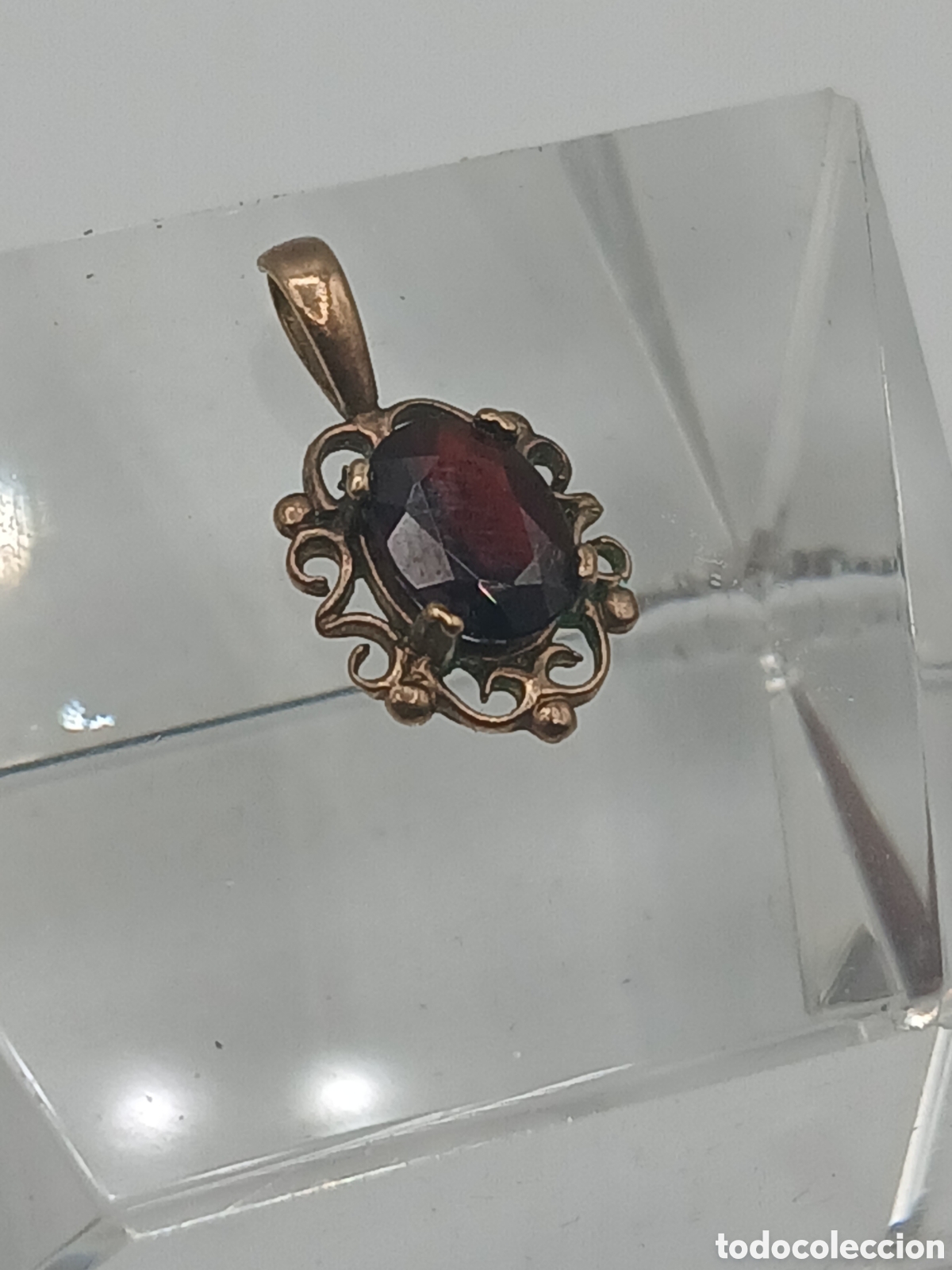 Joyeria: Colgante oro 9quilates y granate - Foto 1
