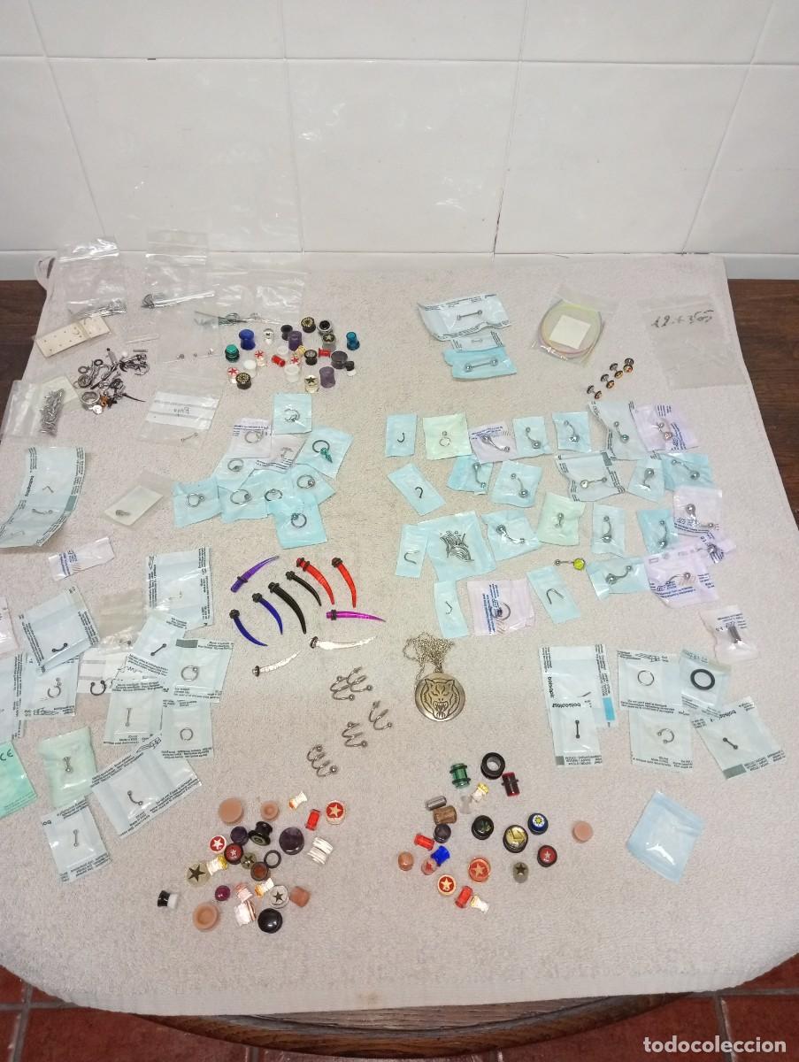 Joyeria: Lote de m&aacute;s de 100 piercing m&aacute;s regalo - Foto 1
