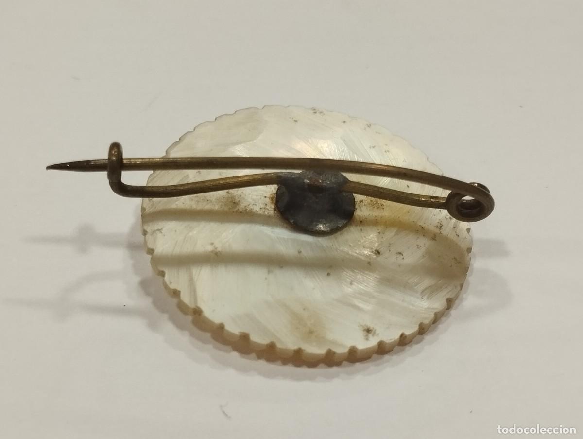 Joyeria: BROCHE OVAL DE N&Aacute;CAR Y PIEDRAS STRASS - Foto 2