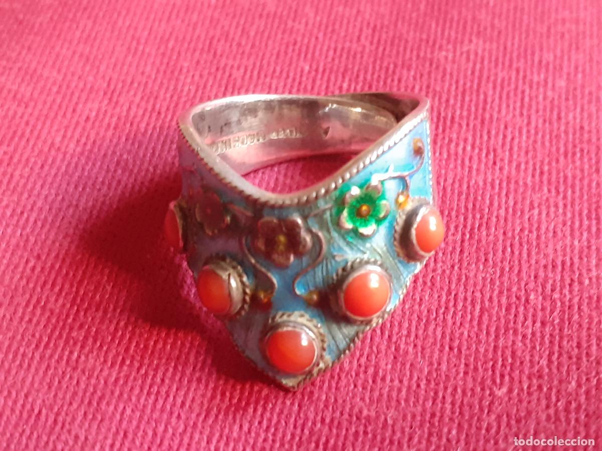Joyeria: Anillo de plata esmaltado y coral - Foto 1