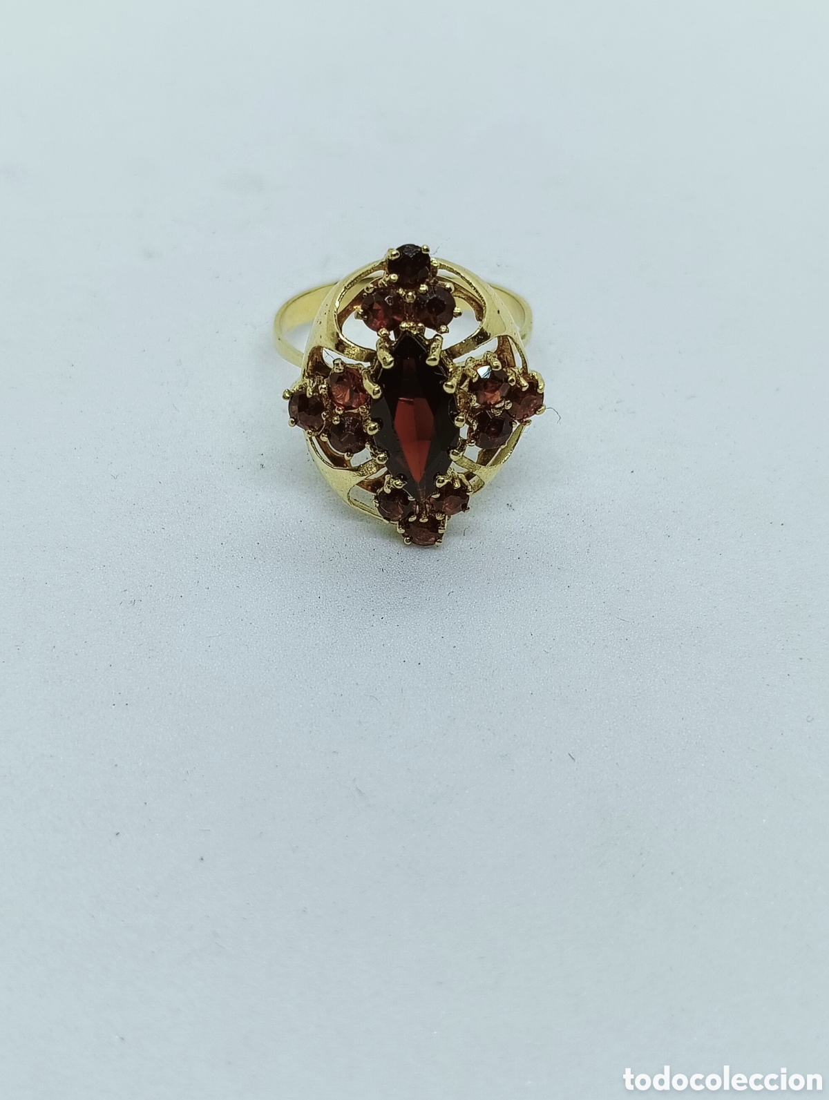 Joyeria: Anillo oro 18kts. granates 4.-grms. - Foto 1