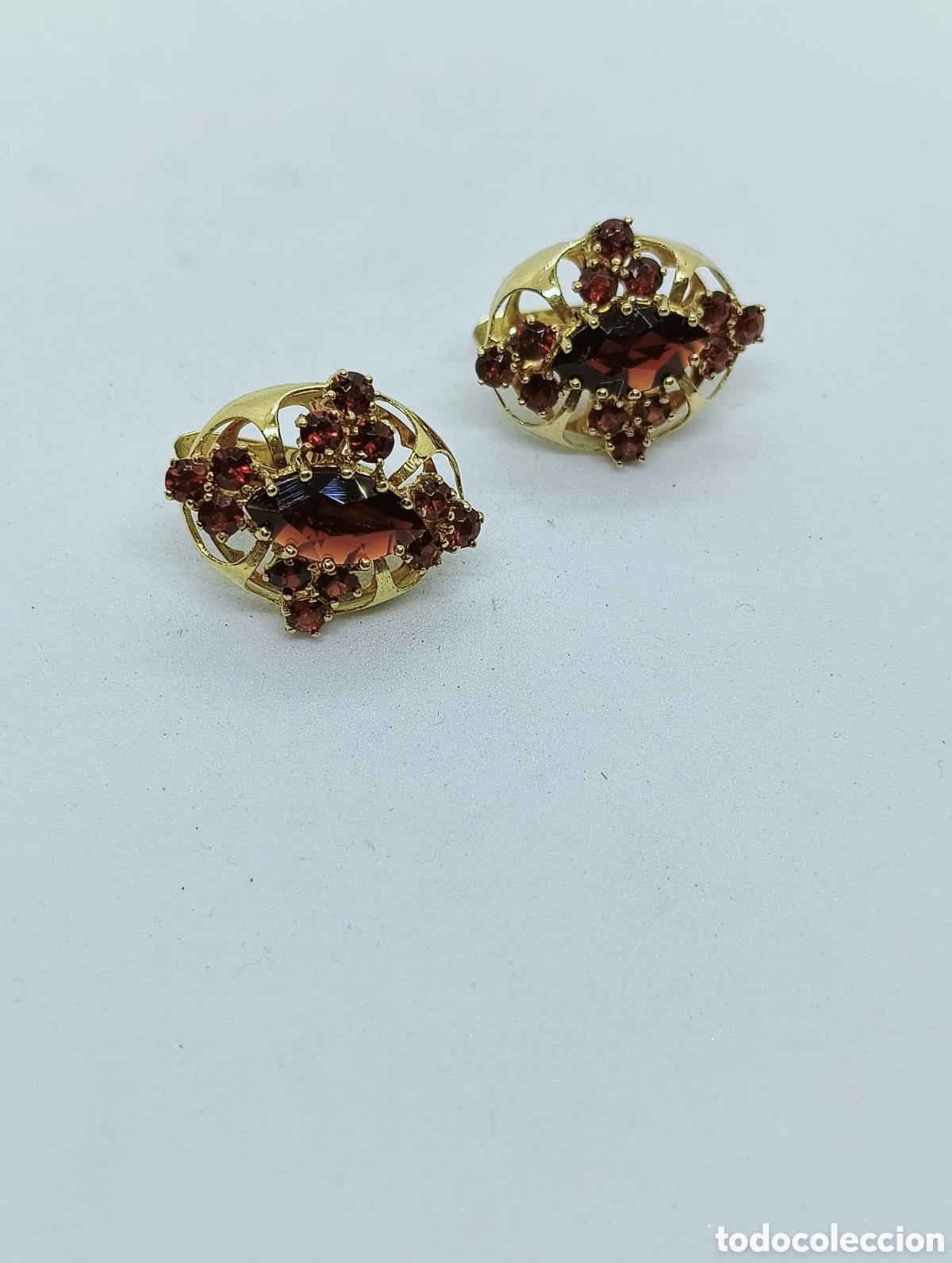 Joyeria: Pendientes en oro 18 kts. y granates 7grms - Foto 1