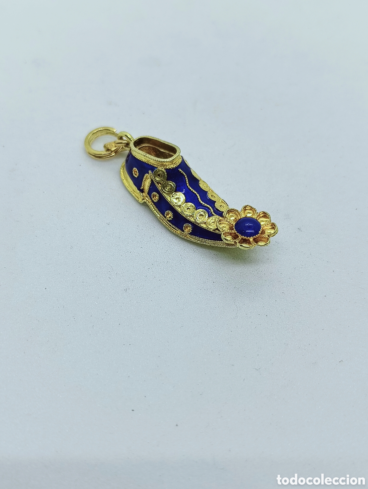 Joyeria: Colgante babucha en oro 18kts. 2,6grms. - Foto 1