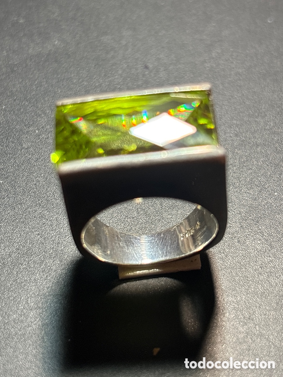 Joyeria: Anillo de plata de ley con piedra verde - Foto 1