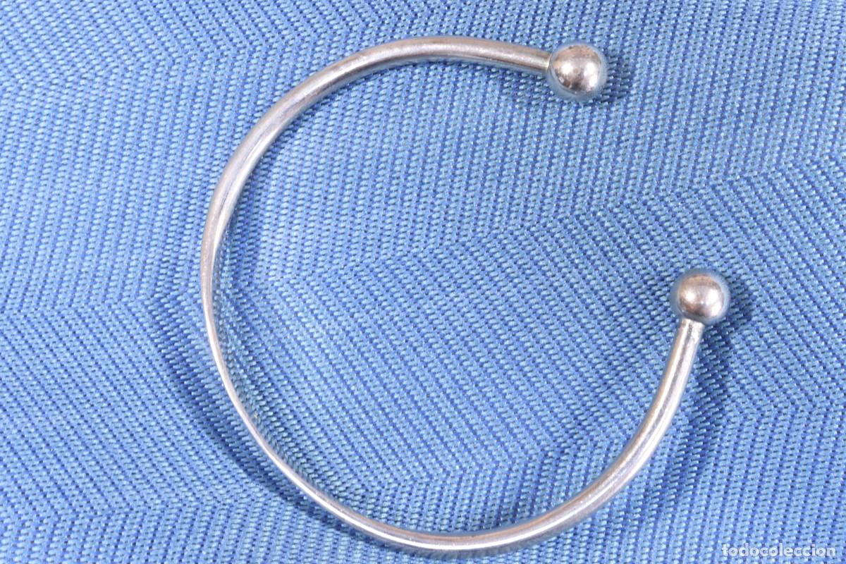 Joyeria: Pulsera de plata. Abierta con bolas. Silver bracelet. Open with beads. - Foto 5