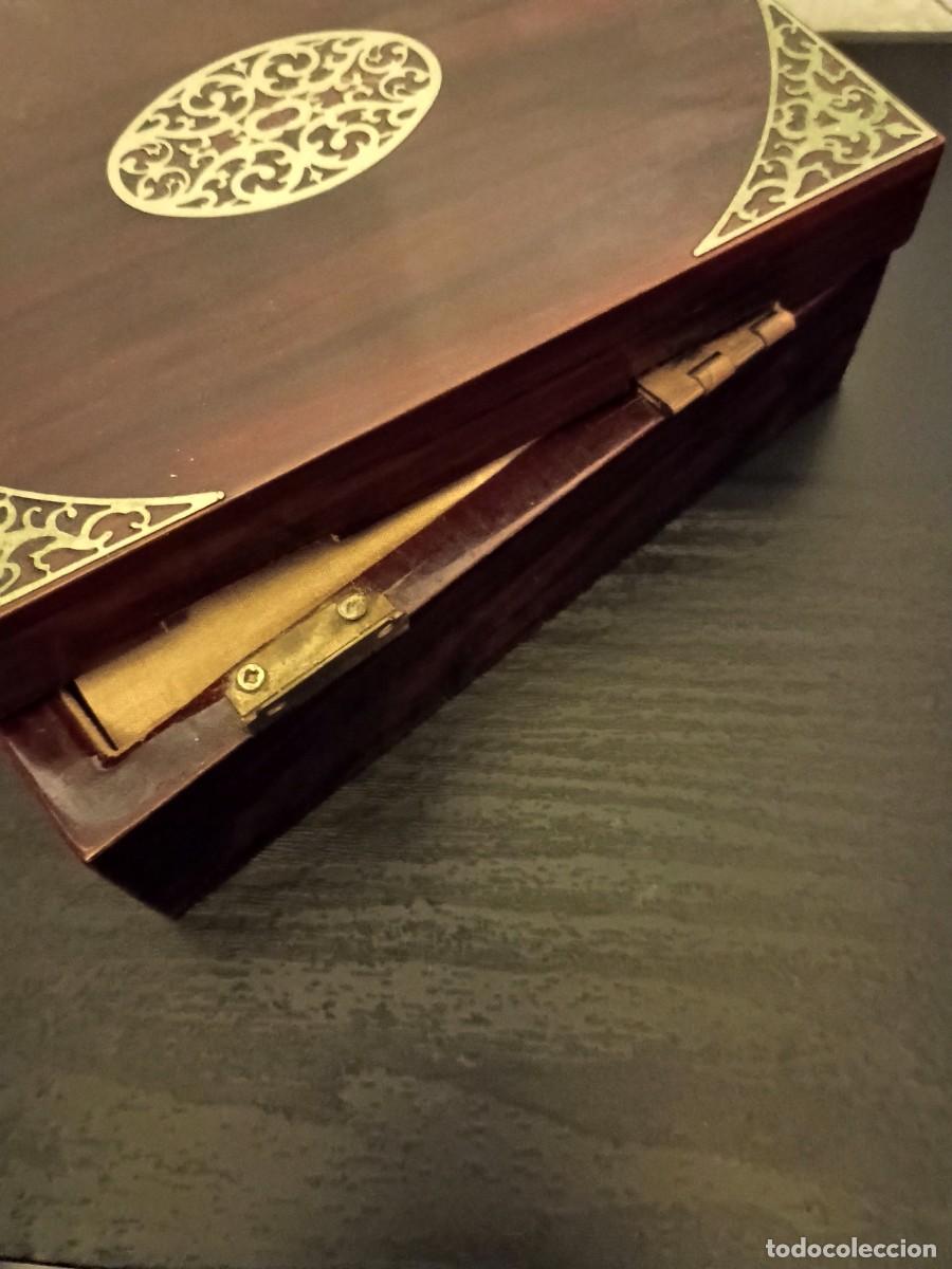 Joyeria: Joyero de madera con interior aterciopelado - Foto 5