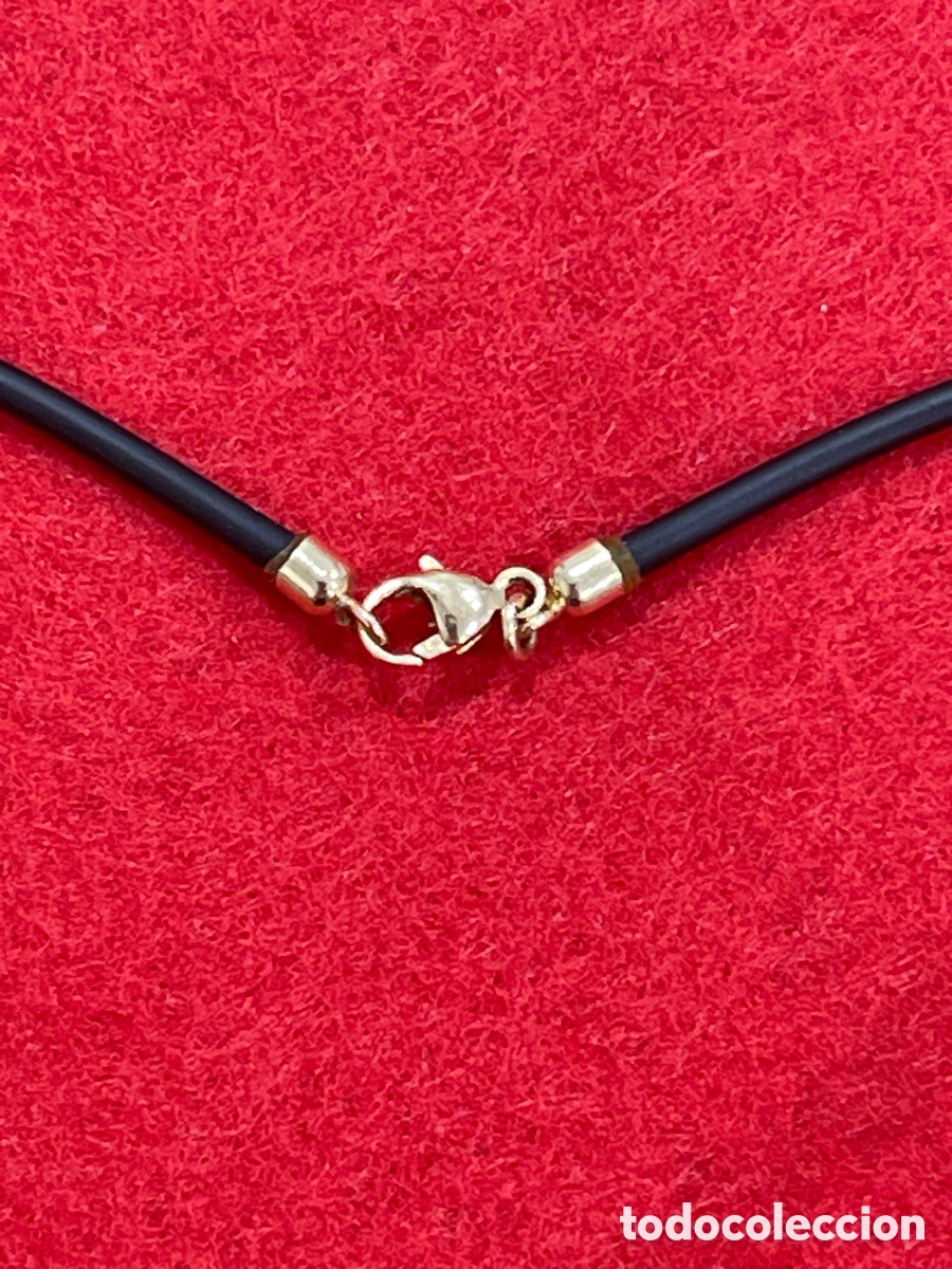 Joyeria: Cord&oacute;n de caucho negro con cierre de oro. - Foto 2
