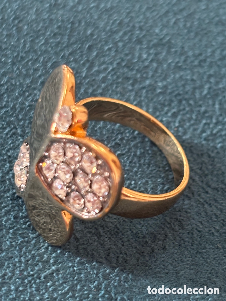 Joyeria: Anillo de metal dorado y strass - Foto 3