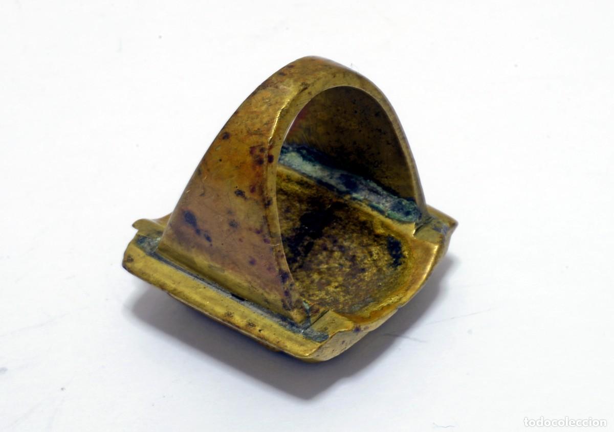Joyeria: GRAN ANILLO ANTIGUO SELLO DE BRONCE MACIZO CON CENEFAS - Foto 2
