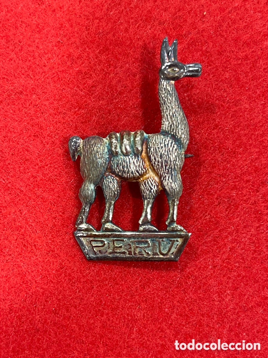 Joyeria: Broche en plata de ley en forma de llama andina. - Foto 1