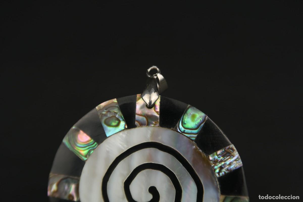 Joyeria: Antiguo Colgante de N&aacute;car - Foto 3