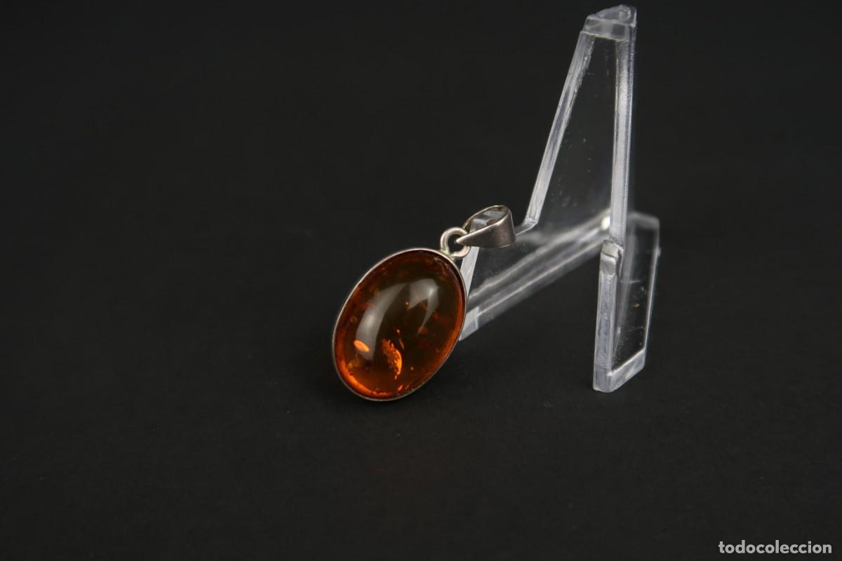 Joyeria: Antiguo Colgante de Plata y &Aacute;mbar - Foto 2