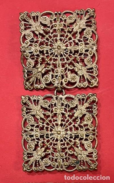 Joyeria: ANTIGUO BROCHE DE CINTURON EN METAL PLATEADO - Foto 1