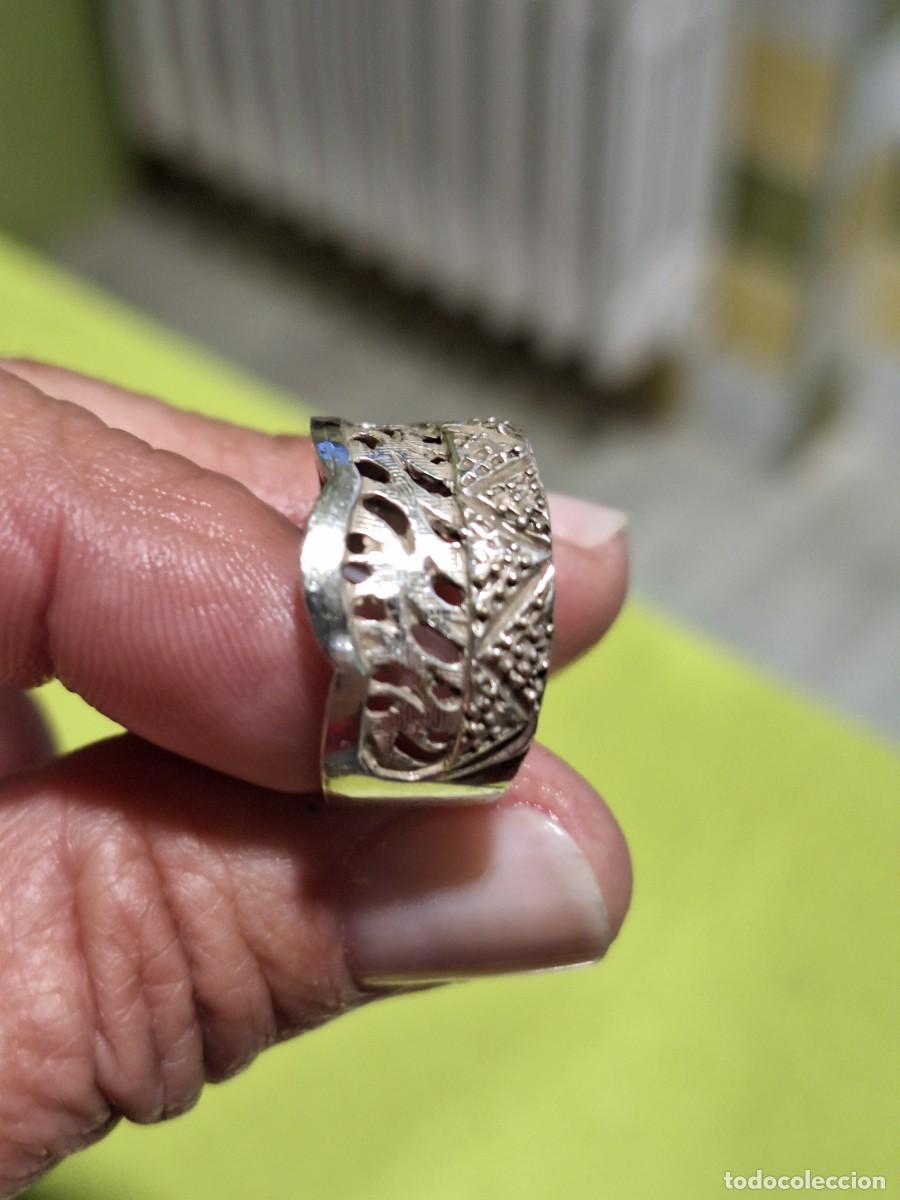 Joyeria: SORTIJA DE PLATA , ANCHA, LABRADA - Foto 2