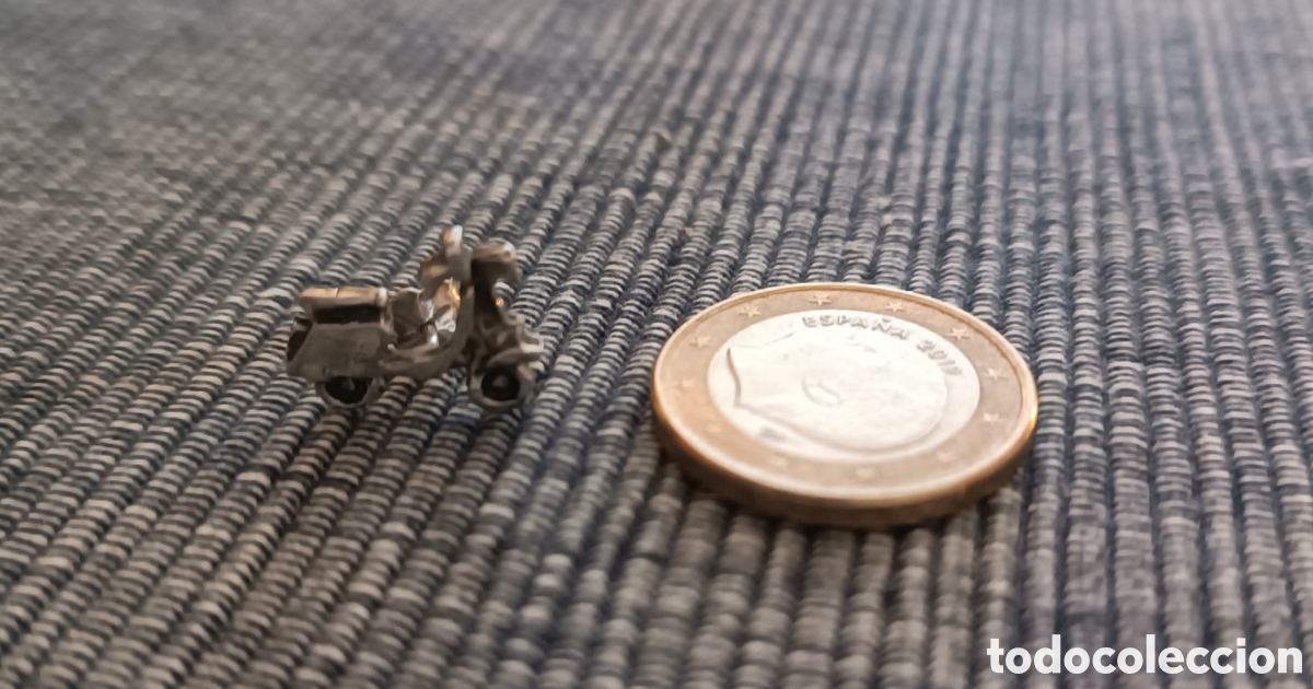 Joyeria: PENDIENTE en forma de MOTO VESPA con cierre, de plata. - Foto 4