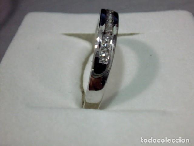 Joyeria: anillo oro blanco 18 kts y diamantes - Foto 5