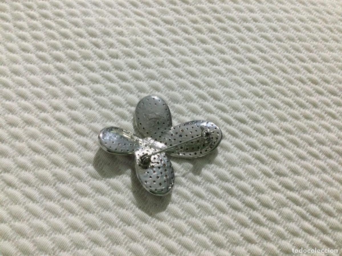 Joyeria: Bonito broche con forma de mariposa - Foto 3