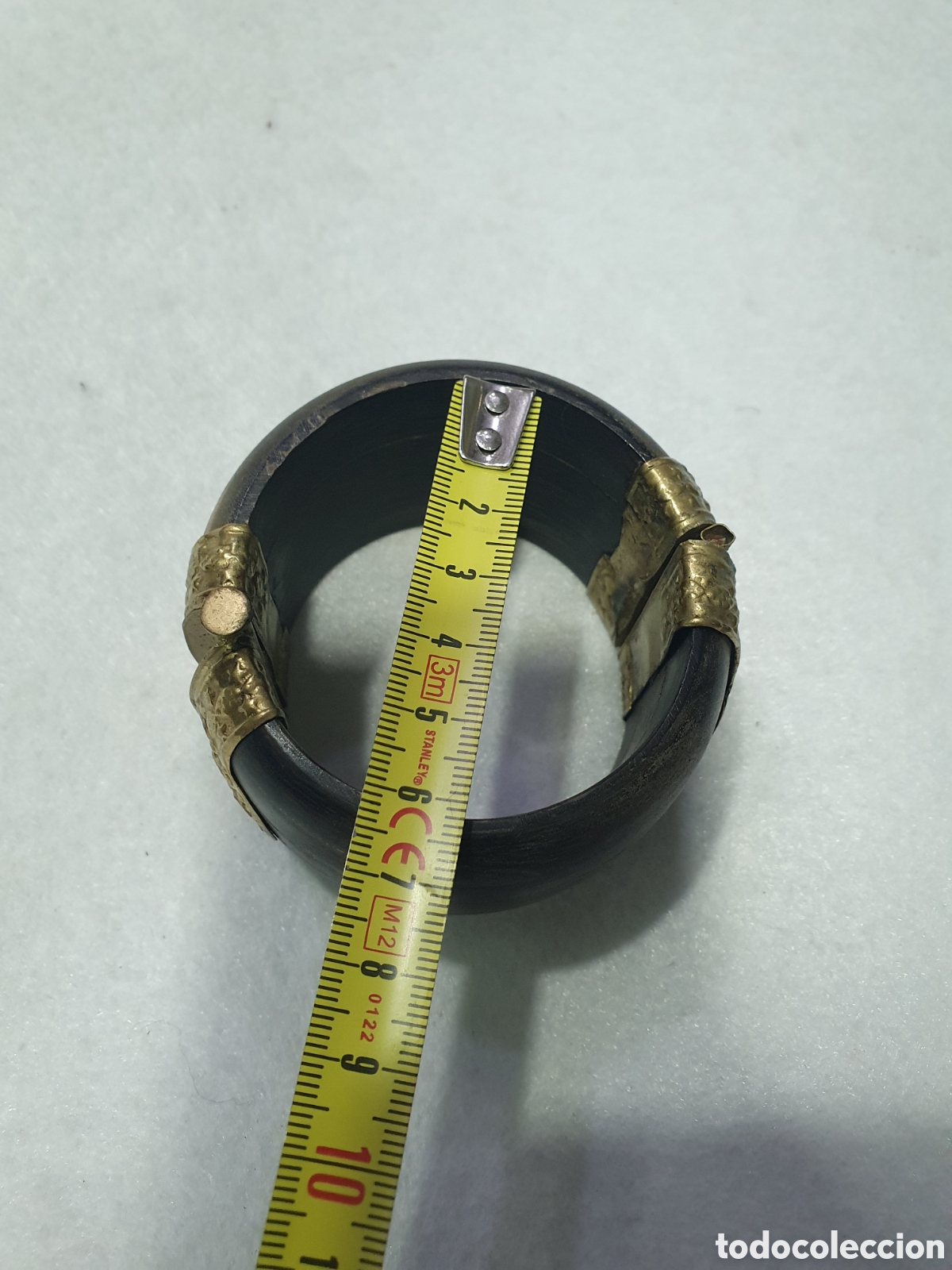 Joyeria: Brazalete en lat&oacute;n y madera. (L70) - Foto 3