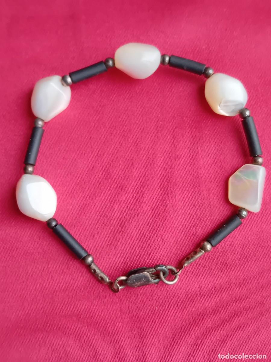 Joyeria: Pulseras con cuentas de n&aacute;car d&eacute;cada de los 80 - Foto 2
