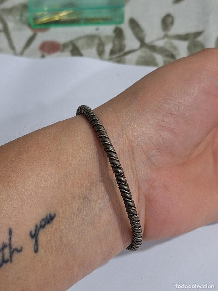 Joyeria: Antigua pulsera de plata . No lleva el sello . - Foto 2