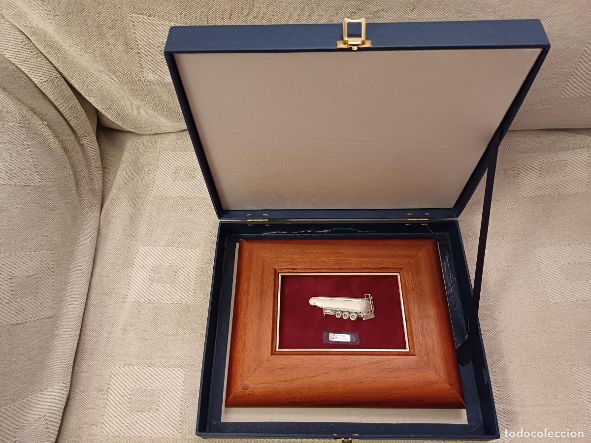 Joyeria: CUADRO CON FIGURA DE PLATA DE LEY 1&ordf; Y MARCO DE MADERA - Foto 1