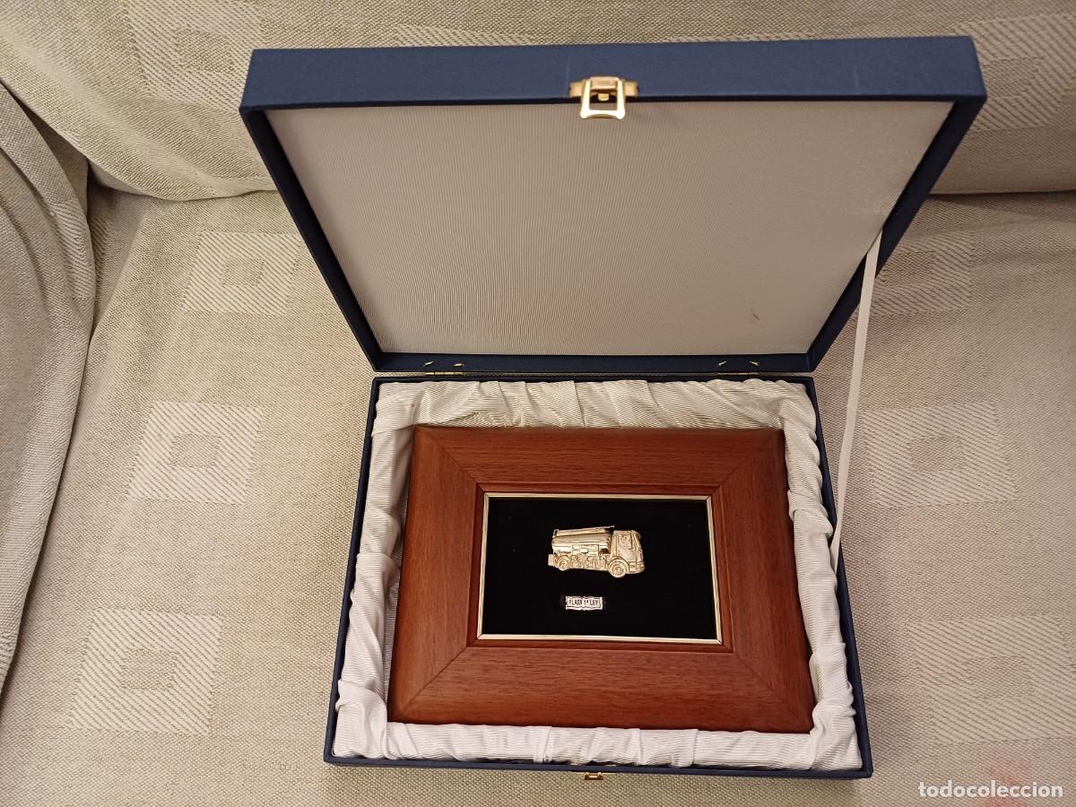Joyeria: CUADRO CON FIGURA DE PLATA DE LEY 1&ordf; Y MARCO DE MADERA - Foto 1