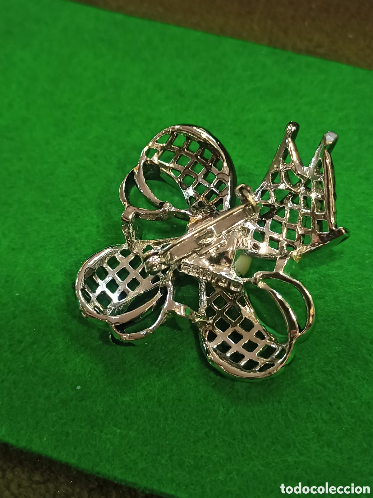 Joyeria: Broche en fantasia plateado con perla central. REF-9394.ca4 - Foto 2