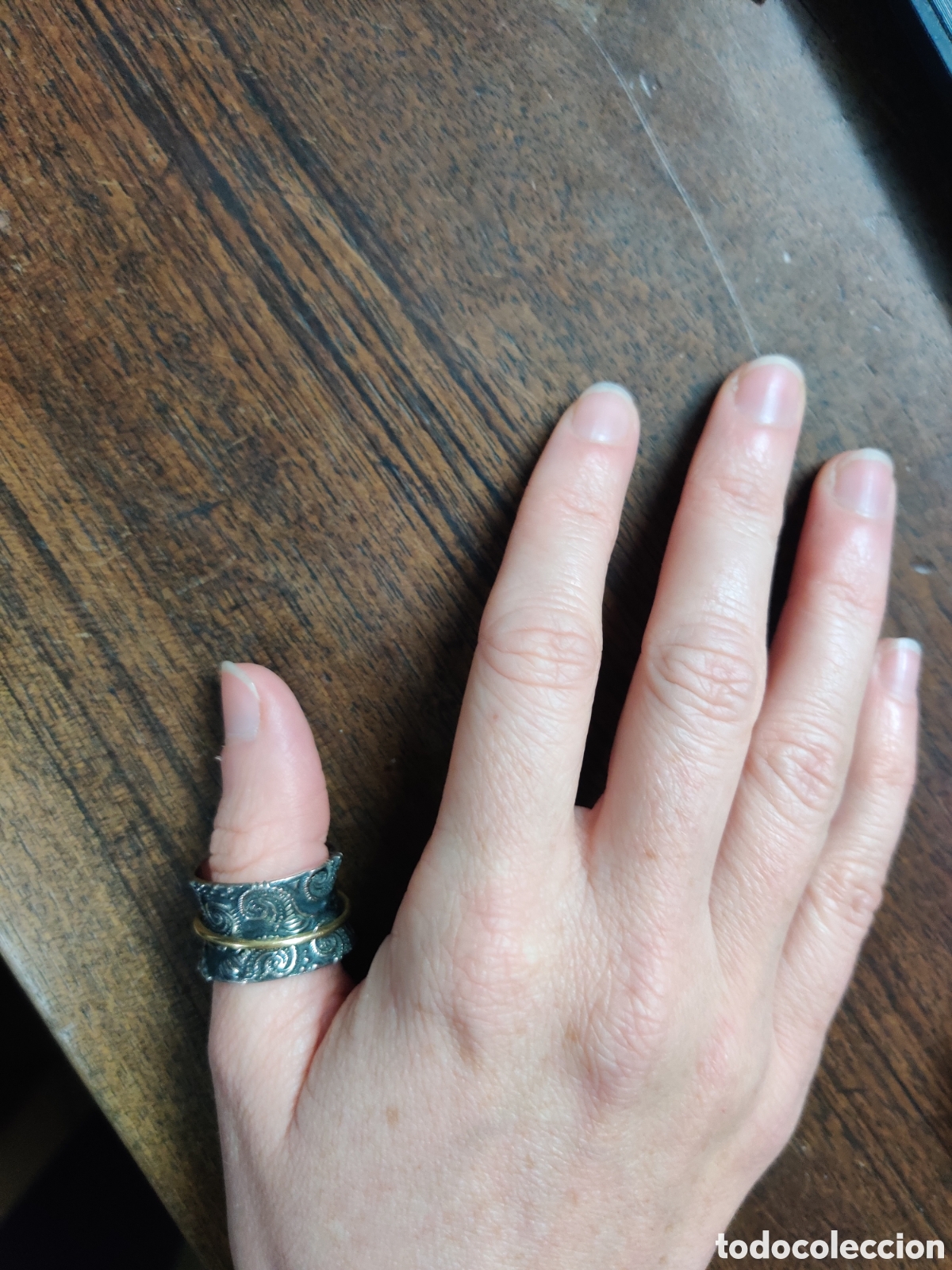 Joyeria: Anillo de dise&ntilde;o en oro de 18k y en plata de ley - Foto 7