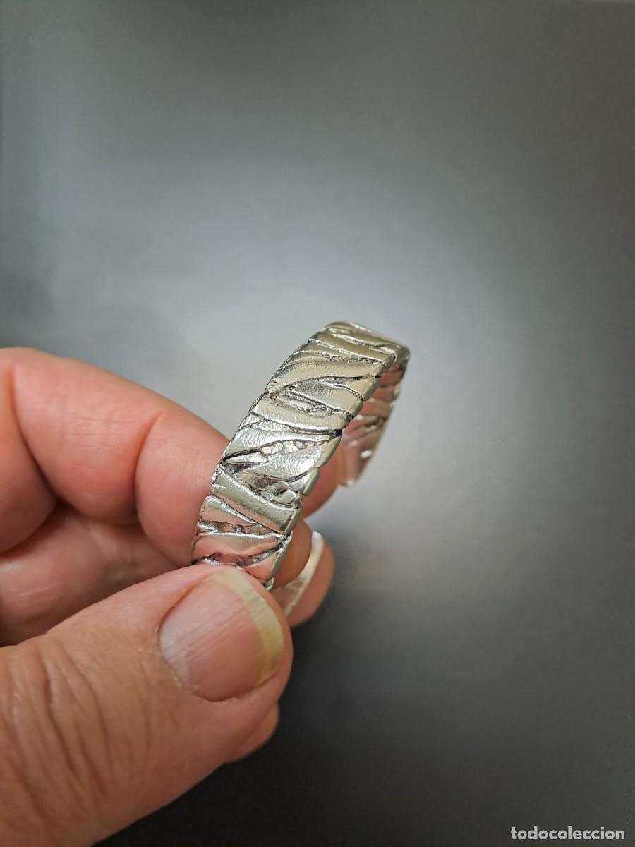 Joyeria: Pulsera met&aacute;lica de trazos ajustable nueva - Foto 5