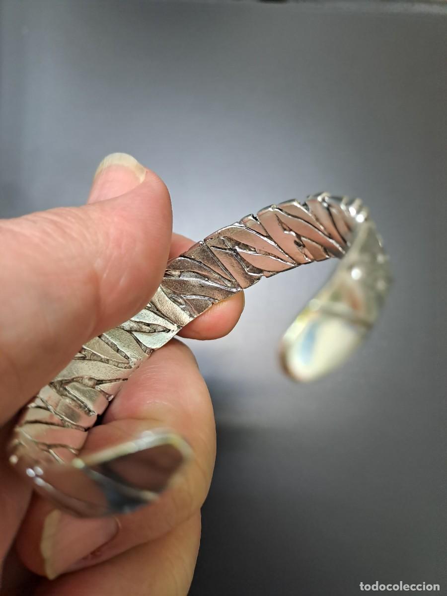 Joyeria: Pulsera met&aacute;lica de trazos ajustable nueva - Foto 6