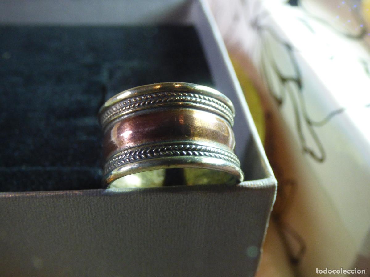 Joyeria: Anillo de Nepal-Tibet.Bronce y cobre. - Foto 1