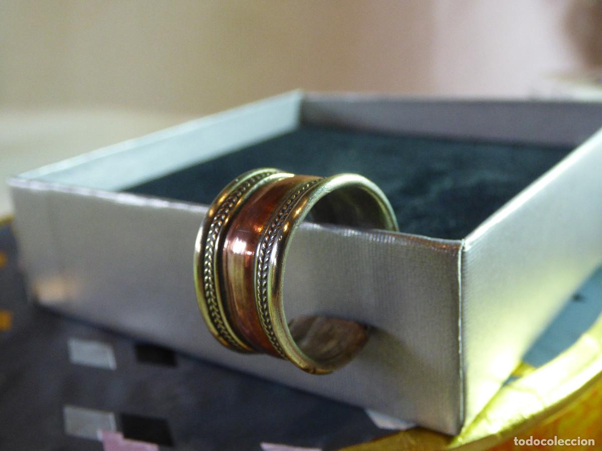 Joyeria: Anillo de Nepal-Tibet.Bronce y cobre. - Foto 2