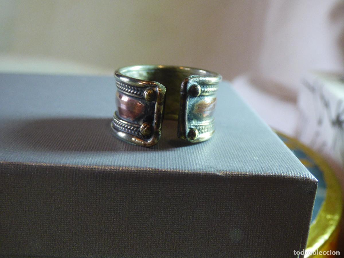 Joyeria: Anillo de Nepal-Tibet.Bronce y cobre. - Foto 5