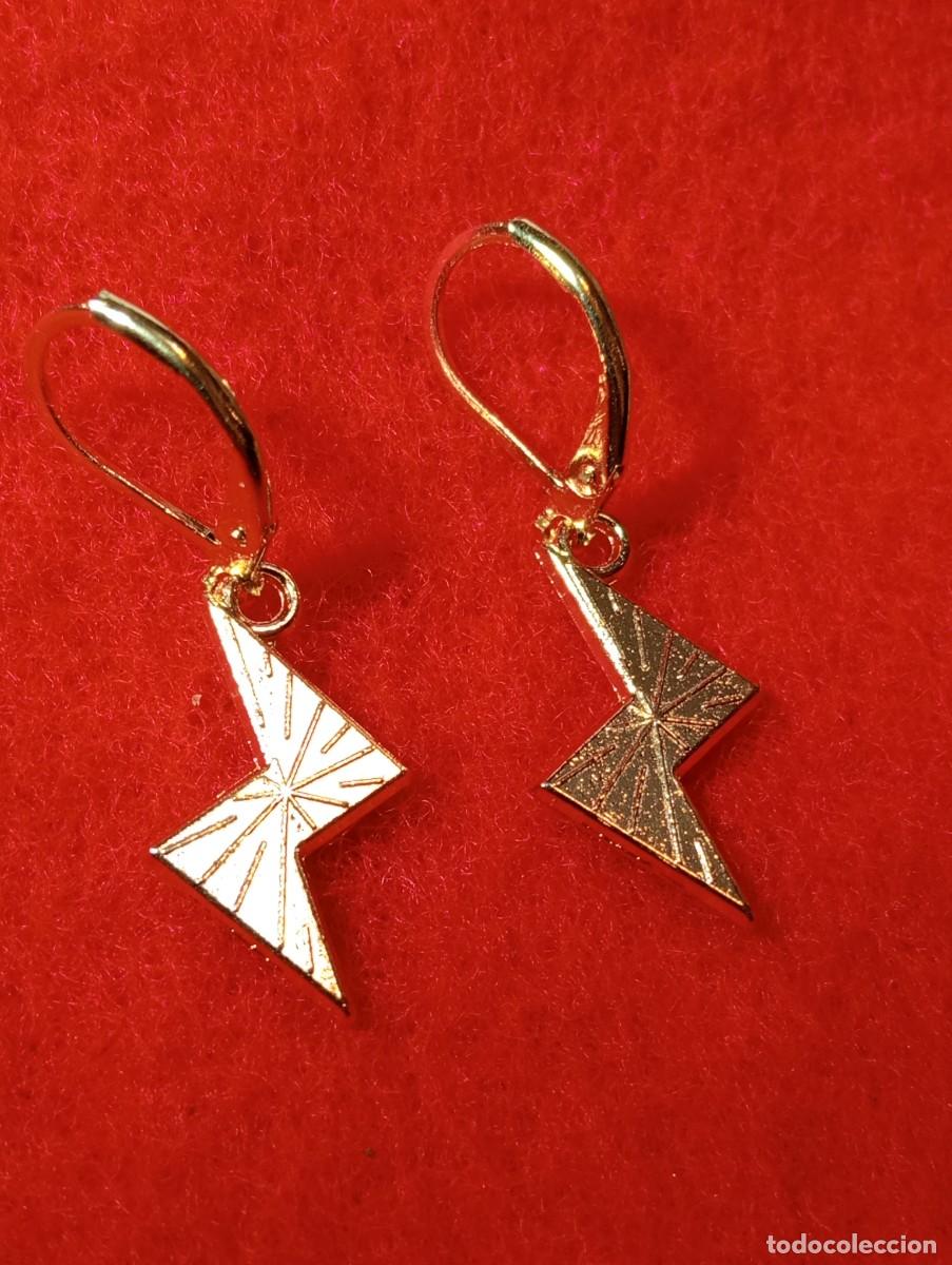 Joyeria: PENDIENTES DE ORO Y ESMALTE RAYO NEGRO (SIN USAR) - Foto 4