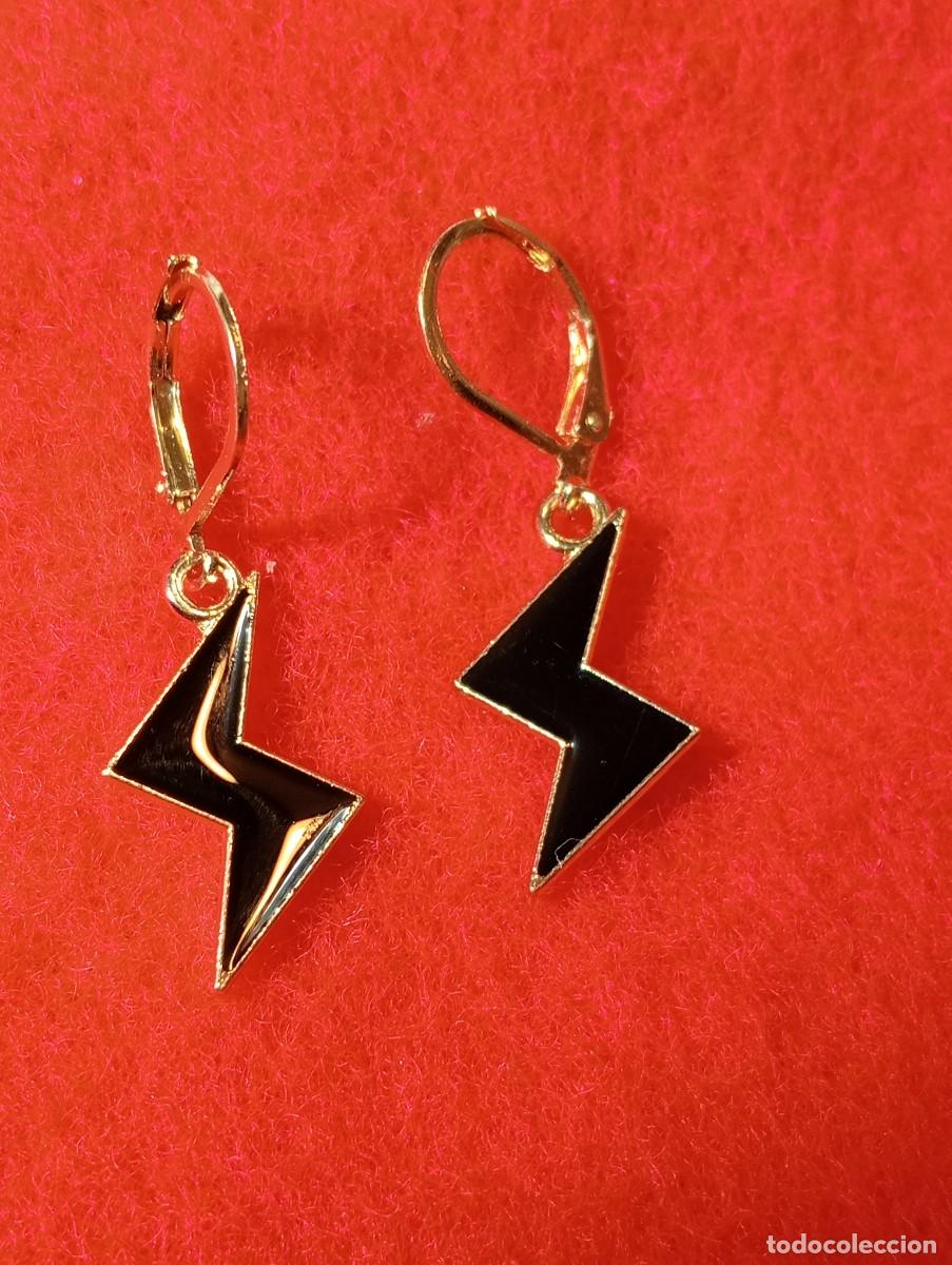 Joyeria: PENDIENTES DE ORO Y ESMALTE RAYO NEGRO (SIN USAR) - Foto 5