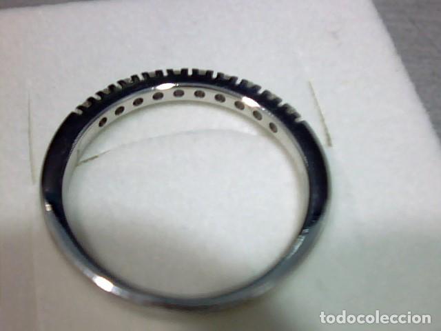 Joyeria: anillo oro blanco 18 kts y diamantes - Foto 4