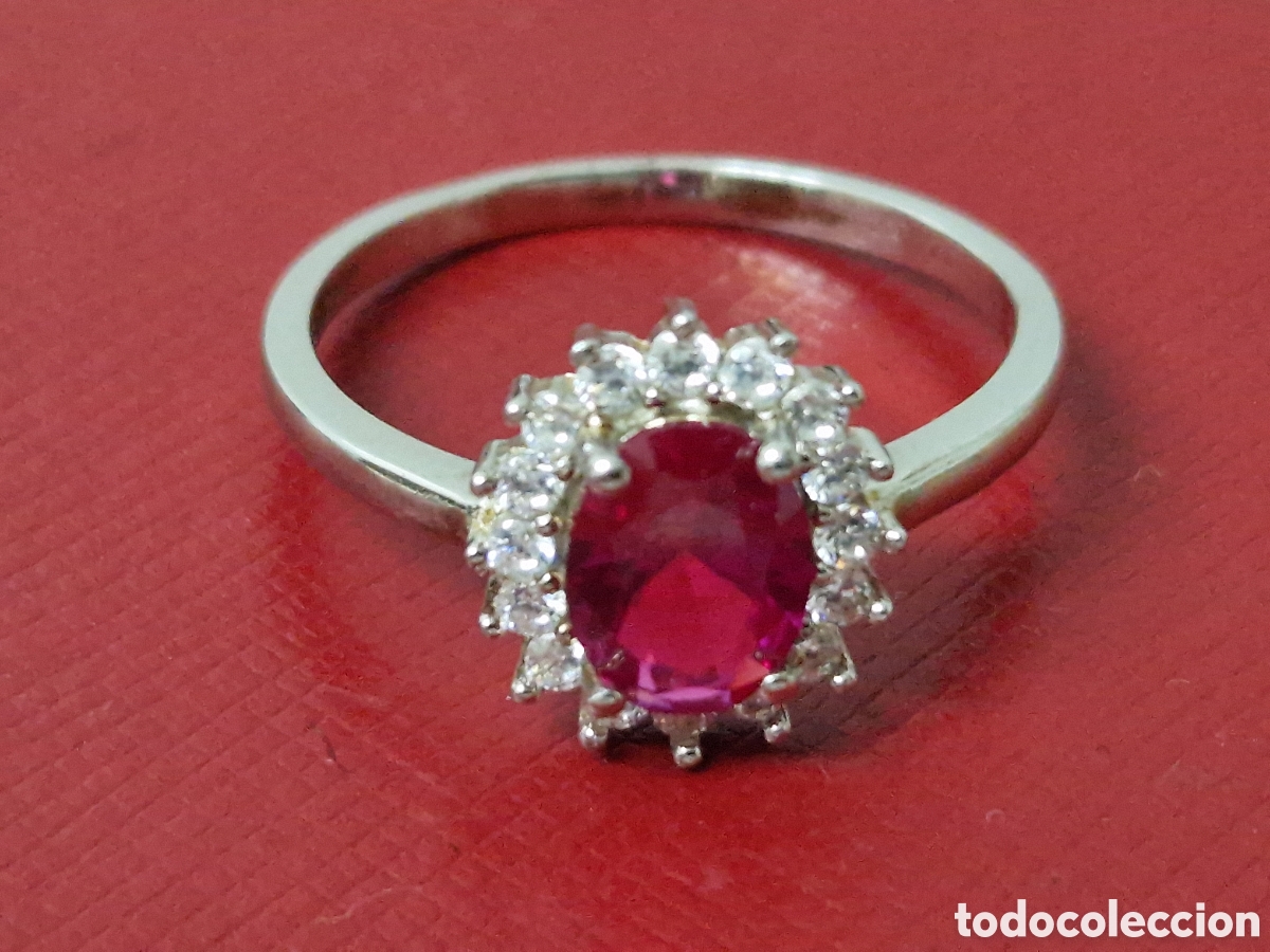 Joyeria: ANILLO PIEDRA ROJA Y CIRCONITAS - Foto 3