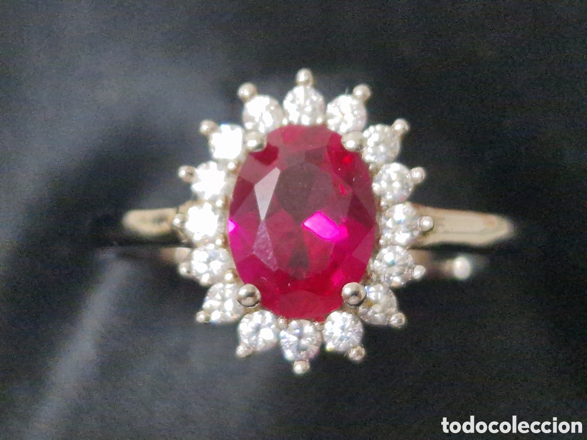 Joyeria: ANILLO PIEDRA ROJA Y CIRCONITAS - Foto 1