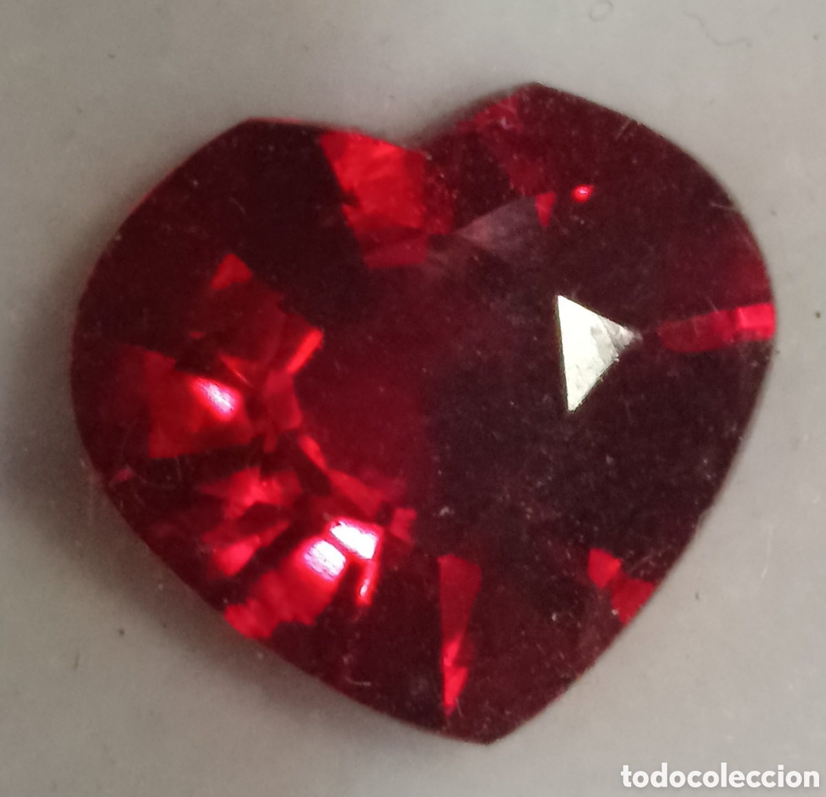 Joyeria: Rubino Naturale Madagascar Certificato di Ct. 8.57 taglio a Cuore